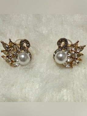 Gold&Pearl Swan Earrings With Pearl Zirconia Stones 925 Sterling Silver